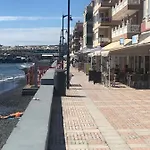 Casa Veronica 2. Piso Entero. 아파트 아로나